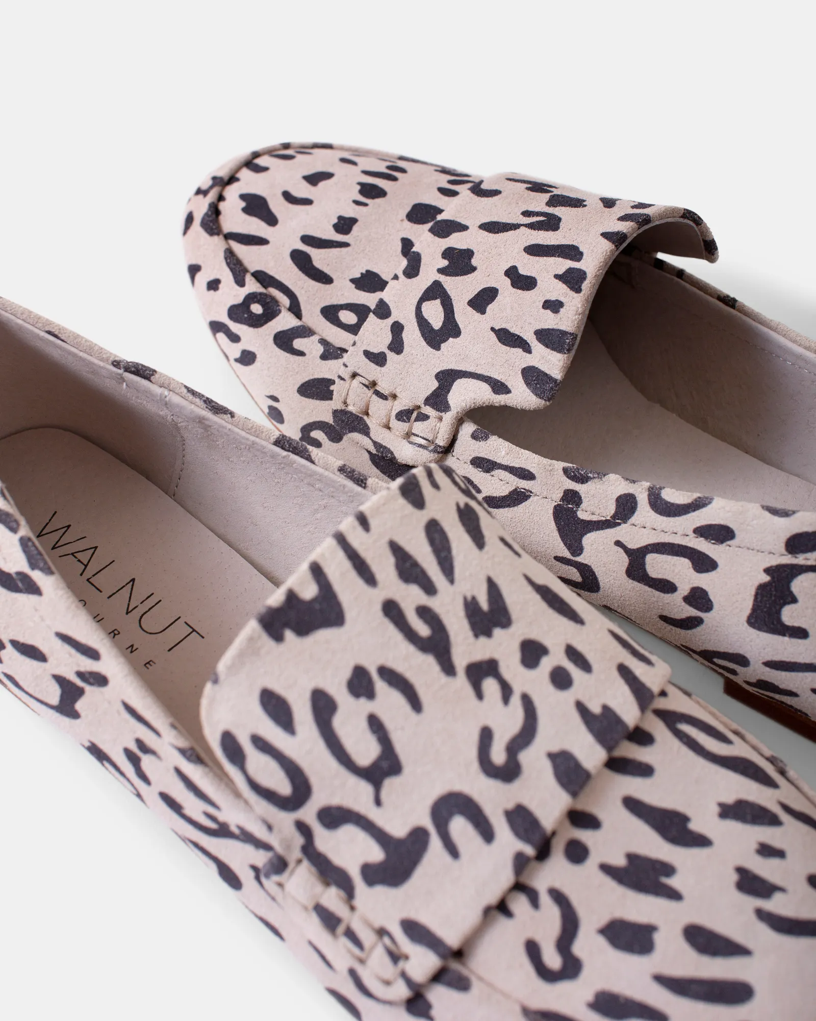 Dutch Suede Loafer - Vanilla Leopard