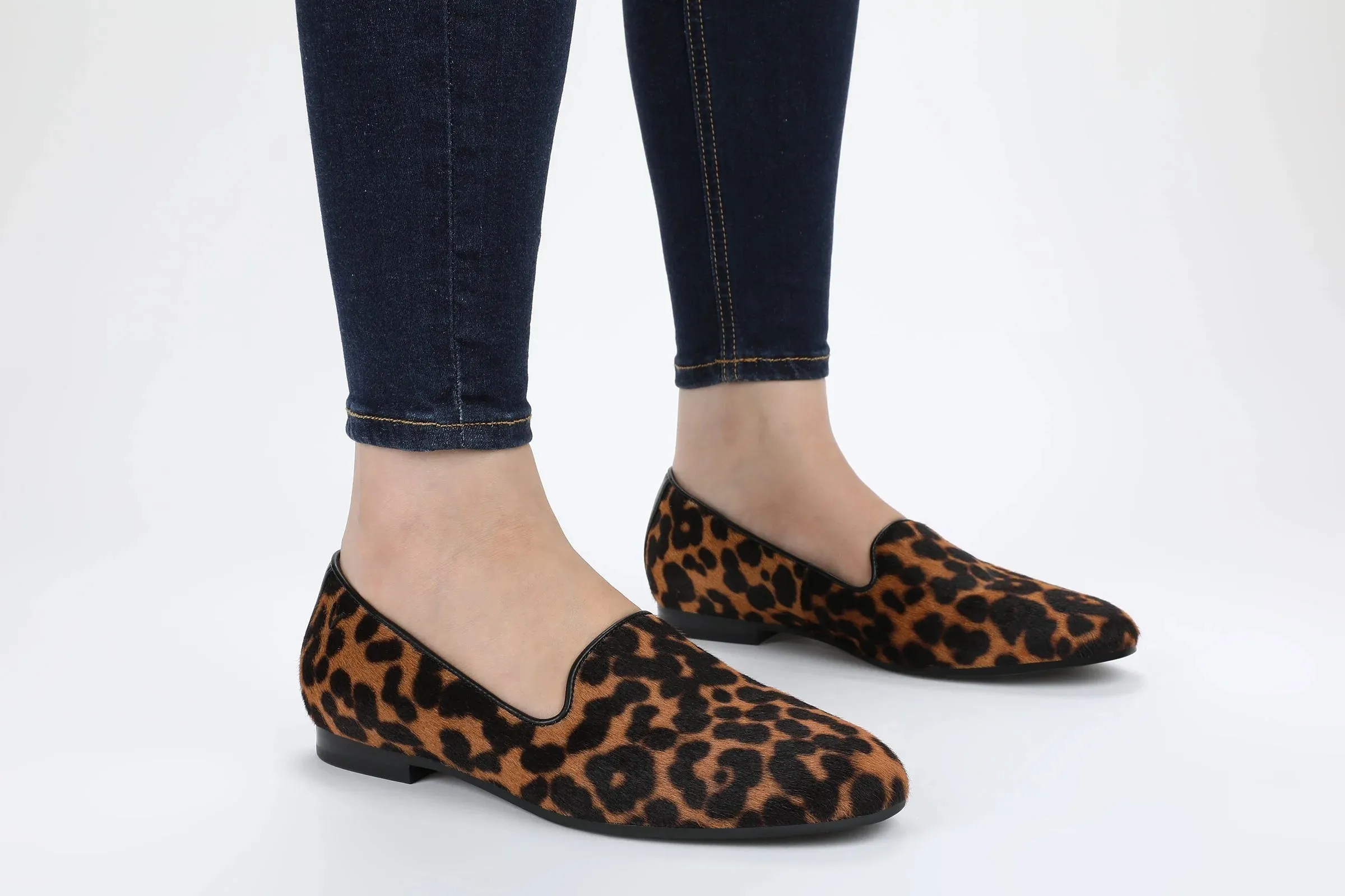 WOMEN'S VIONIC WILLA FLAT | TAN LEOPARD